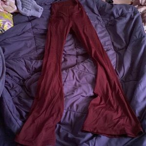 SOLD Aerie Offline crossover flare size XS berry